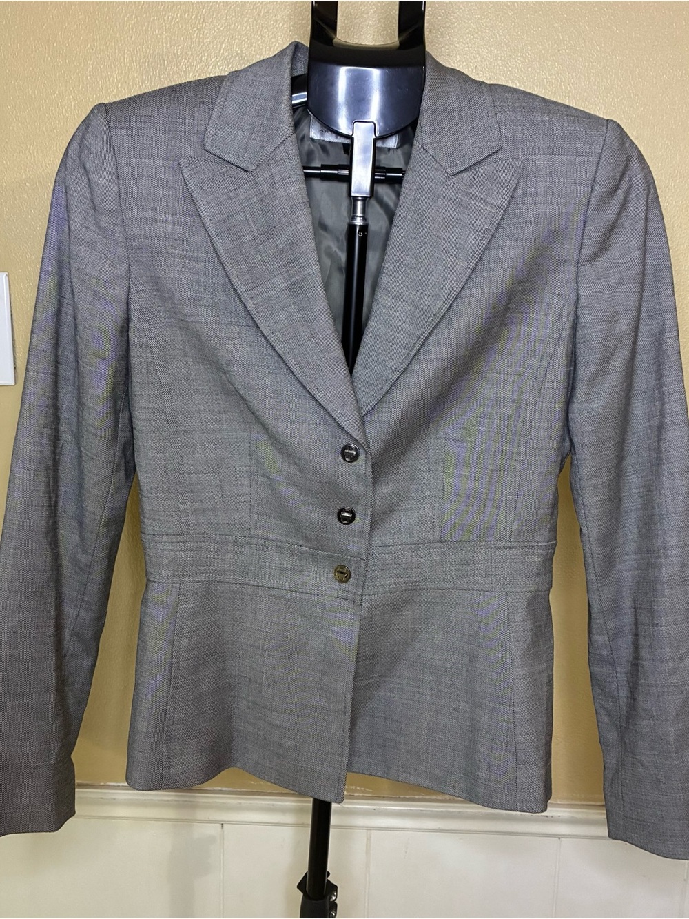 Tahari Light Gray Tailored Women's Blazer